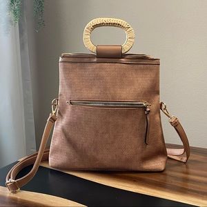 Universal Thread purse